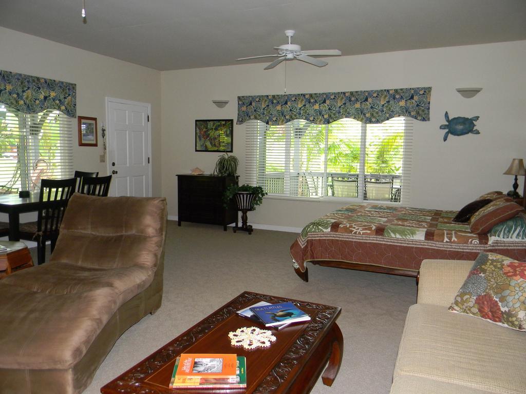 Island Goode'S - Luxury Adult Only Accommodation Near Hilo Papaikou Room photo