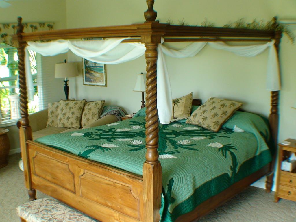 Island Goode'S - Luxury Adult Only Accommodation Near Hilo Papaikou Room photo